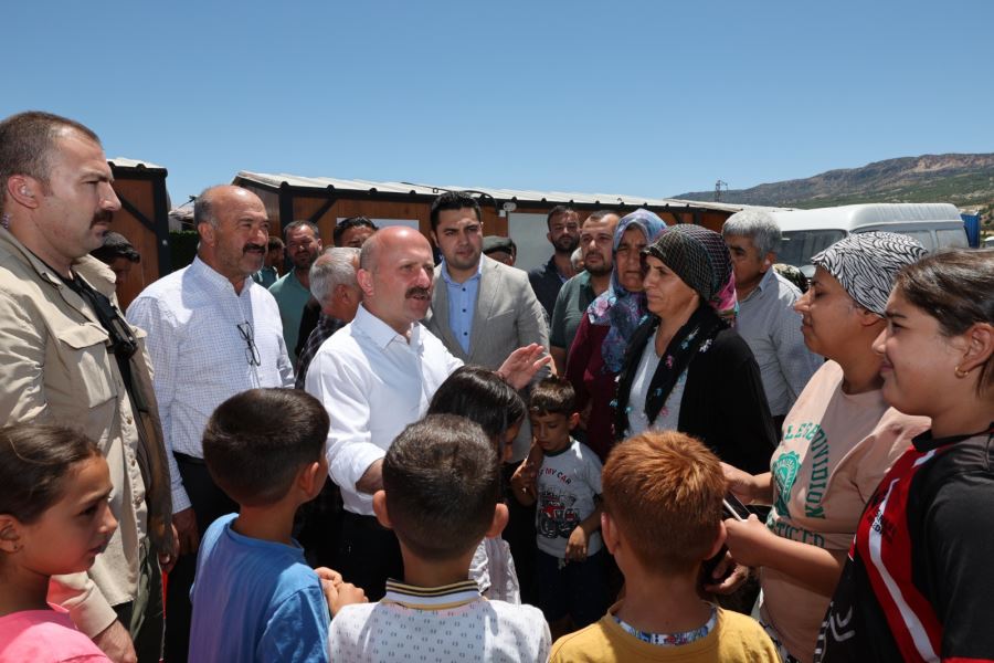 VALİ DR. OSMAN VAROL, DEPREMİN ETKİLEDİĞİ GÖLBAŞI VE BESNİ İLÇESİNDE 