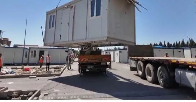 Konteyner Kentler Boşaltılıyor