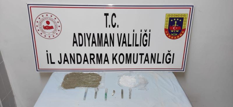 Jandarma Uyuşturucu Yakaladı