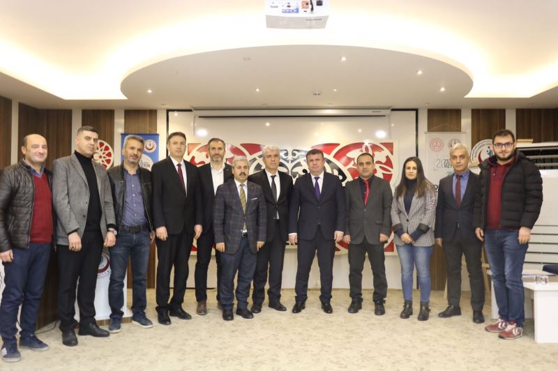 YENİ İL MİLLİ EĞİTİM MÜDÜRÜ OKULDAKi ETKİNİĞE KATILDI